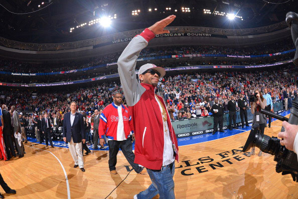 球衣颜色相近？当值主裁把维罗纳与乌迪内斯搞混了