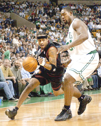 中超：上海海港3-2击败长春亚泰