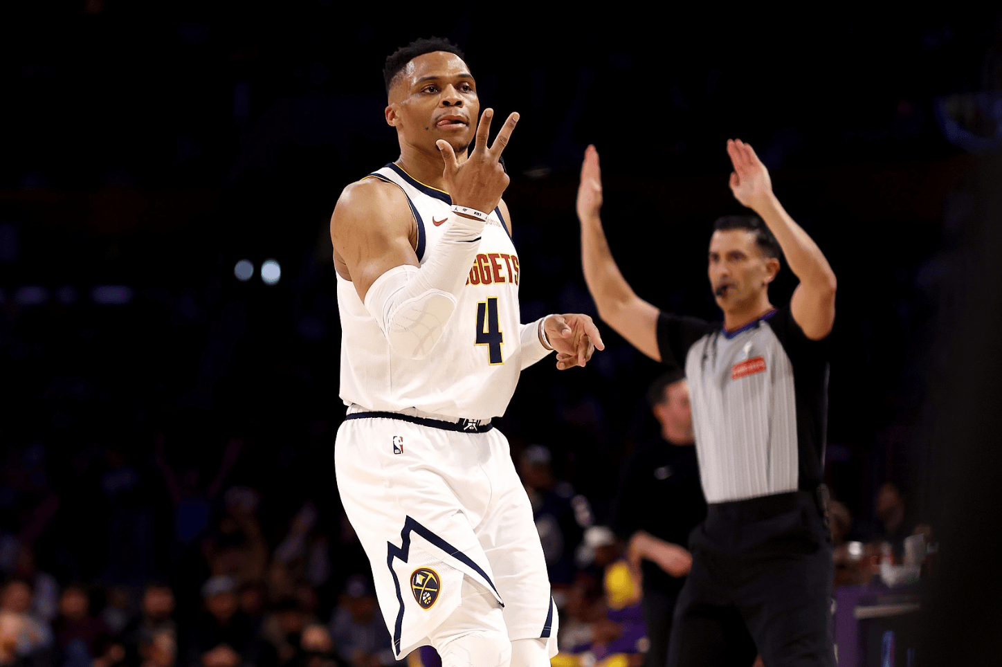 解析费城费城人队主场“嘘声文化”对客队投手心理的抗压测试