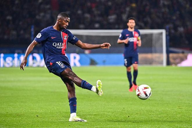 皇家马德里在圣马梅斯胜利后的录像：激情与荣耀的完美展现