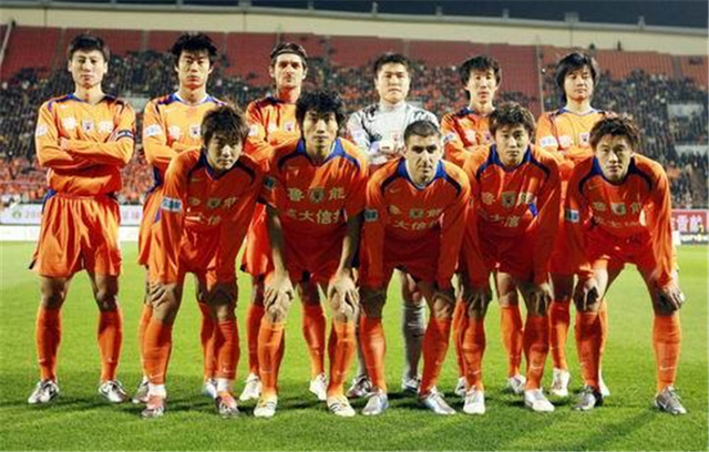 《442》评最新史上十大足球运动员-梅西居首&C罗第4