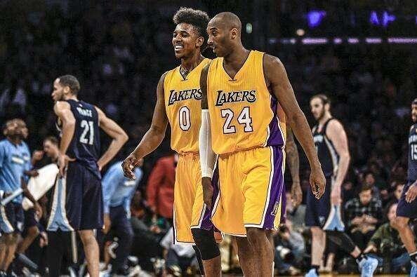 布朗30+8+8里夫斯36+8 凯尔特人轻取湖人四连胜