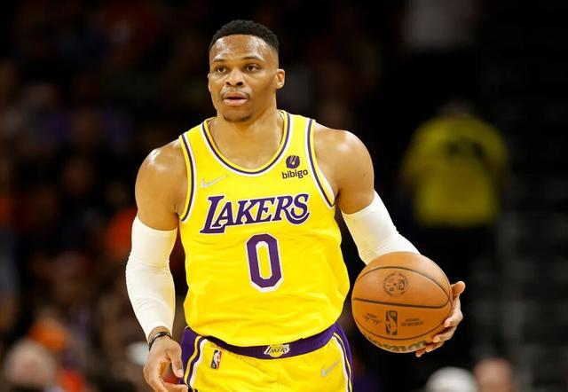 [流言板]詹姆斯：在美国长大的孩子只想进NBA，不理解为国出战的意义