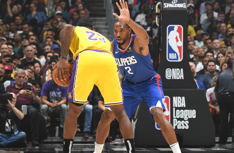 詹姆斯绝杀之夜！纪录差点中断，一球救赎自己！