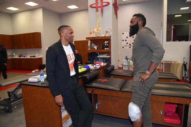 湖人惨败马刺，东契奇空砍38+10+10！一战看清5个现实：3人该交易