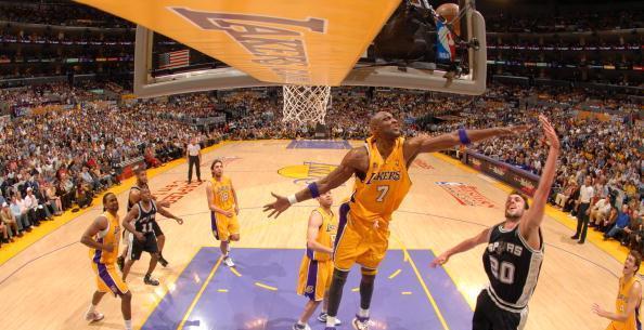 LOL：联盟负责人重新定义Uzi，他是LPL赛区的代表，也是AD的标杆