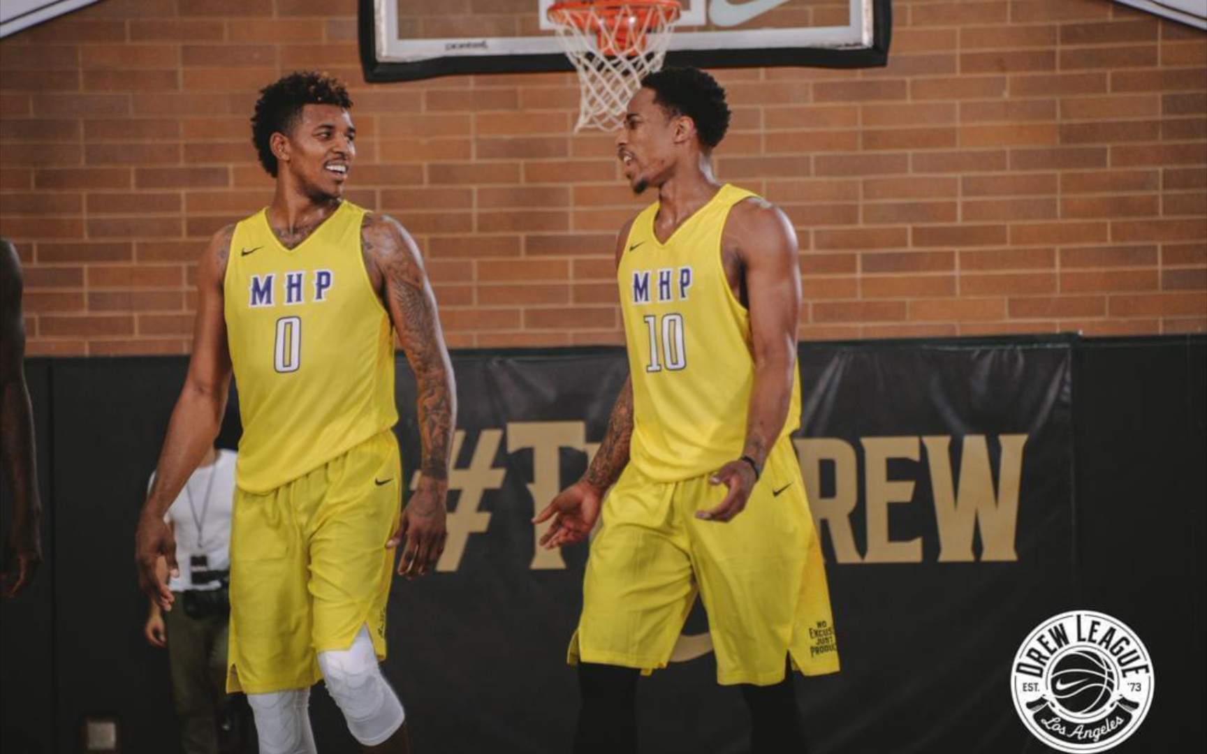 来了，曼联！主帅批准，引进1.6亿三大强援！两“废柴”闪电离队